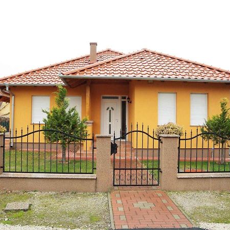 Holiday Home Balatonmariafurdo, Somogy 1 Balatonkeresztúr Esterno foto