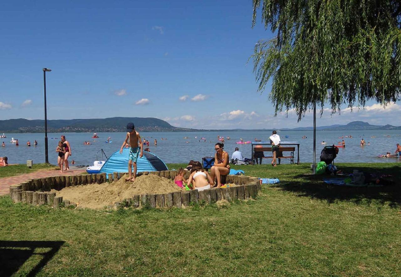 Holiday Home Balatonmariafurdo, Somogy 1 Balatonkeresztúr Esterno foto